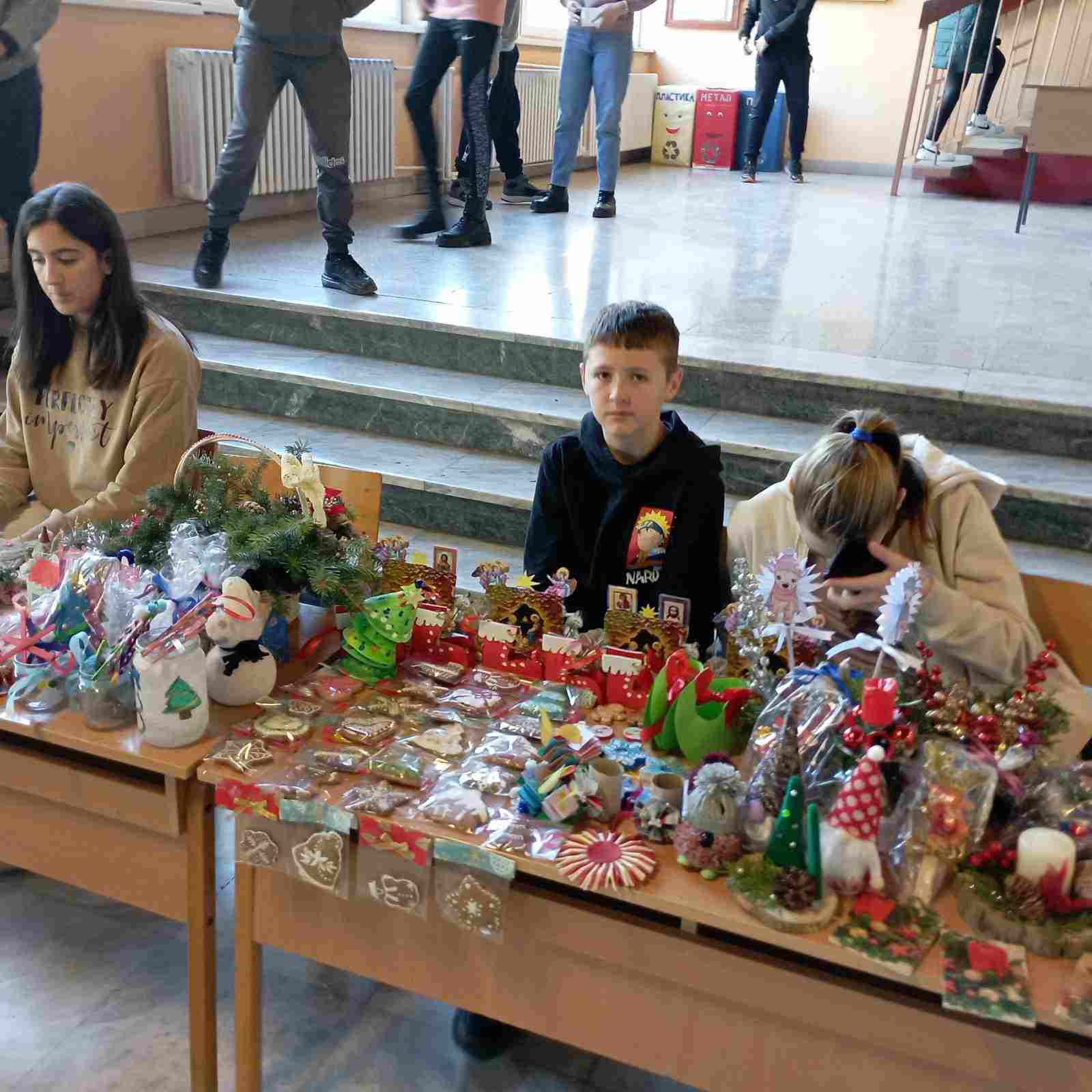 21.12.2023. БОЖИЋНИ И НОВОГОДИШЊИ БАЗАР